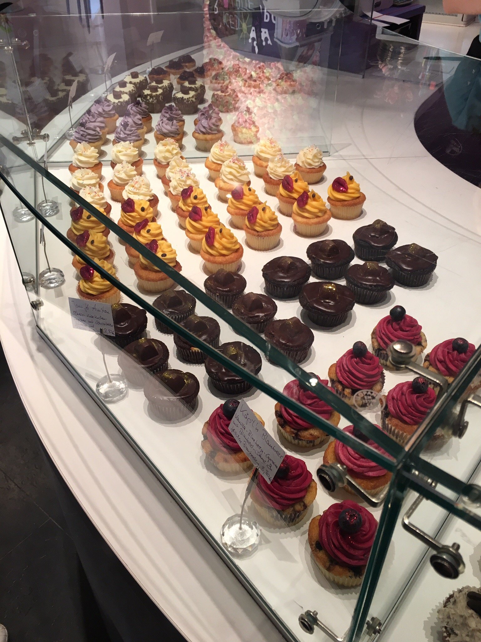 Best gourmet pastry boutiques around Cologne