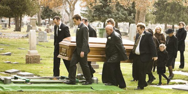 What to Expect When Working with a Funeral Company