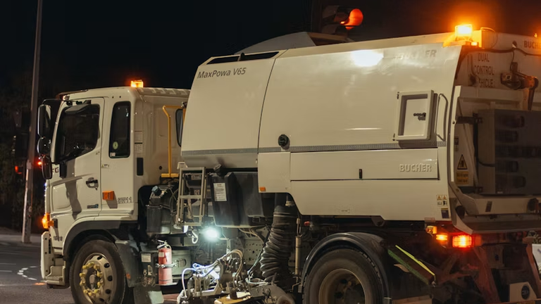 Benefits of Using a Beam Sweeper for Industrial Cleaning